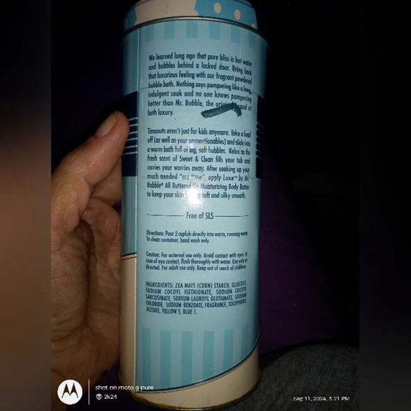 Luxe by Mr. Bubble Sweet & Clean Bubble the Day Away Powdered Bubble Bath Tin - Picture 4 of 5